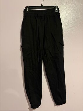 Women’s Black Cargo Jogger Pants - Elastic Waist